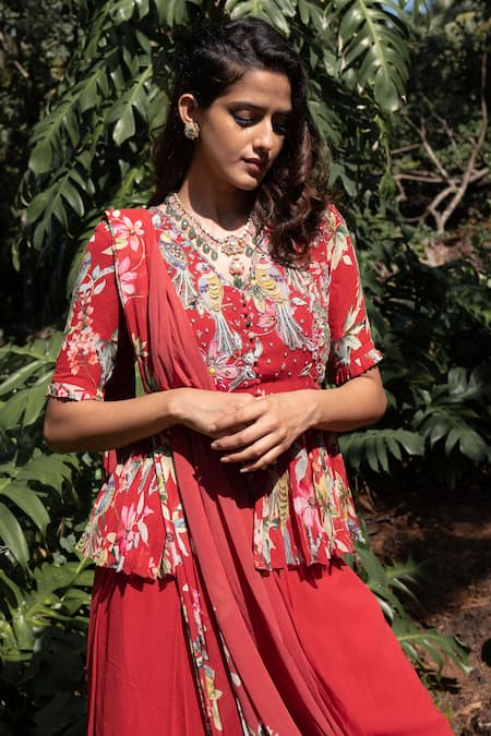 Nea By Nikita Tiwari Floral Pattern Pre-Draped Saree With Peplum Blouse 