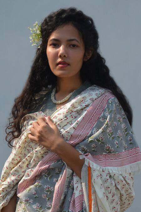 Studio Malang_Off White Hand Block Printed Shawl_Online_at_Aza_Fashions