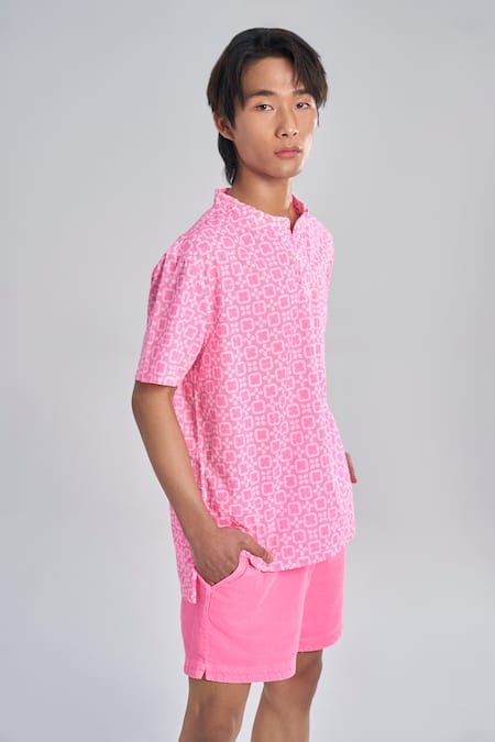 Terra Luna_Pink Cotton Mandarin Collar Comet Check Aurora Pattern T-shirt _Online_at_Aza_Fashions
