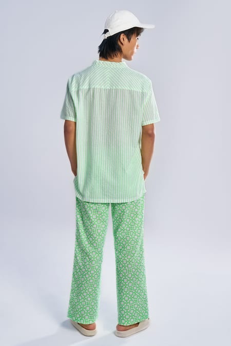 Shop Terra Luna Green 100% Organic Handloom Oxford Cotton Aurora Pattern Wide Leg Lounge Trouser at Aza Fashions Shop_Terra Luna_Green 100% Organic Handloom Oxford Cotton Aurora Pattern Wide Leg Lounge Trouser _at_Aza_Fashions