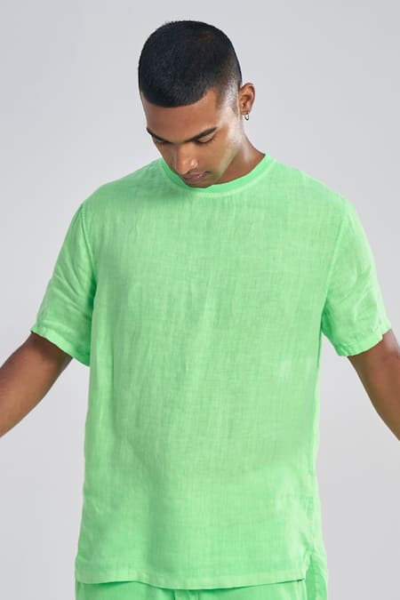 Terra Luna_Green Linen Plain Half Sleeve T-shirt _Online_at_Aza_Fashions