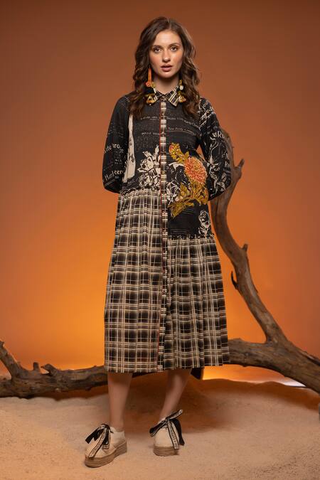 CAPISVIRLEO_Black Cotton Embroidery Collared Manara Abstract Print Dress _Online_at_Aza_Fashions