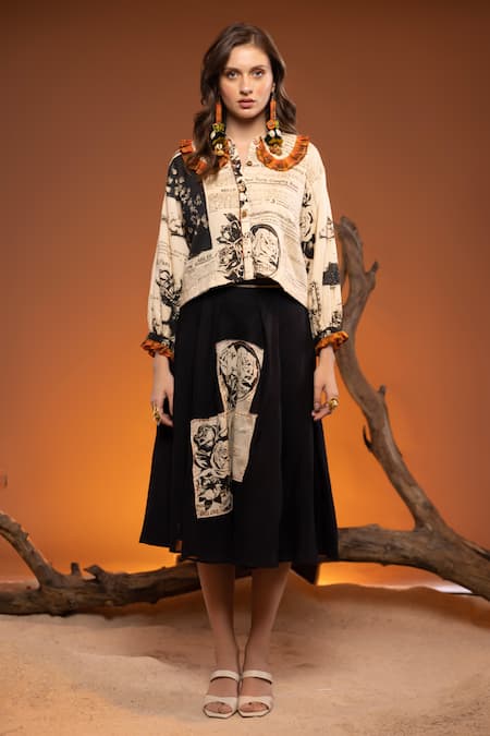 Capisvirleo Black Cotton Patchwork Embroidered Floral Maple Skirt 