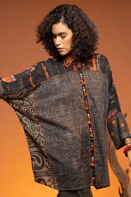 Buy_CAPISVIRLEO_Black Cotton Embroidery Collared Sheesham Hand Shirt_Online_at_Aza_Fashions