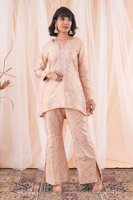 Farha Syed Neckline Embroidered Kurta & Pant Set 