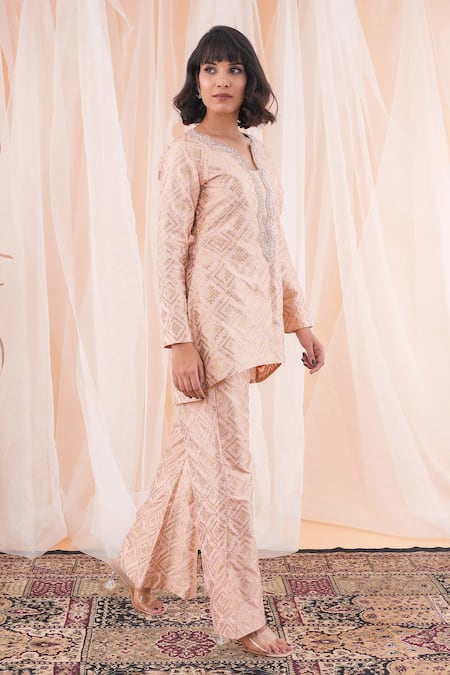 Shop Farha Syed Purple Brocade, Linen, Taffeta Sequins, Neckline Embroidered Kurta And Pant Set Online at Aza Fashions Shop_Farha Syed_Purple Brocade, Linen, Taffeta Sequins, Neckline Embroidered Kurta And Pant Set _Online_at_Aza_Fashions