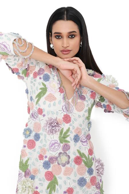 Buy_Payal Singhal_Off White Georgette Embroidered Floral Applique V Work Short Kurta And Pant Set 