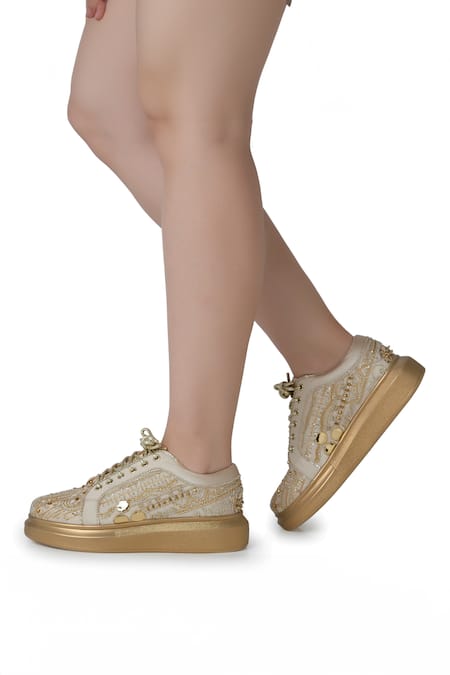 Anaar Gold Madam Martini Zari And Dabka Pitta Embroidered Wedding Sneakers Online at Aza Fashions Anaar_Gold Madam Martini Zari And Dabka Pitta Embroidered Wedding Sneakers _Online_at_Aza_Fashions