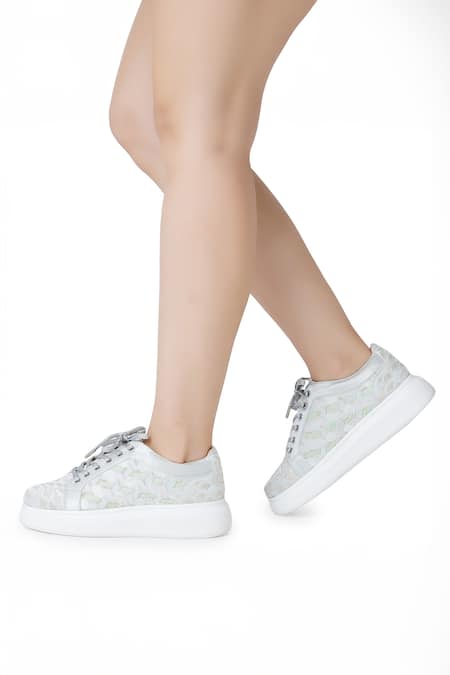 Anaar_Green Notting Hill Pearl Embellished Wedding Sneakers _Online_at_Aza_Fashions