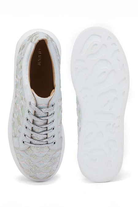 Anaar_Green Notting Hill Pearl Embellished Wedding Sneakers _at_Aza_Fashions