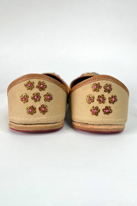 Buy_Pixie Pearlz_Beige Dragonfly Fly Embellished Juttis _Online_at_Aza_Fashions