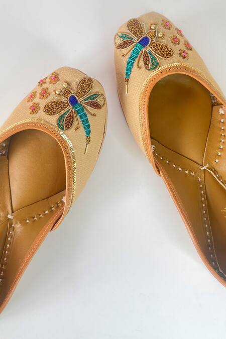 Pixie Pearlz_Beige Dragonfly Fly Embellished Juttis _at_Aza_Fashions
