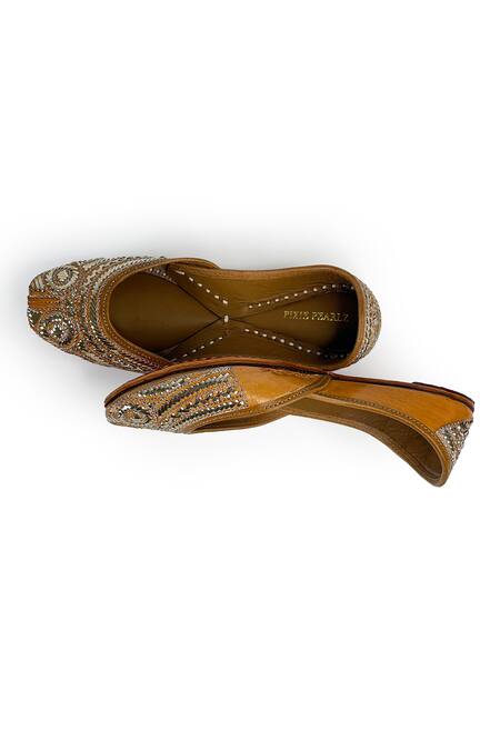 Pixie Pearlz_Brown Inara Mukaish Work Leather Juttis _Online_at_Aza_Fashions