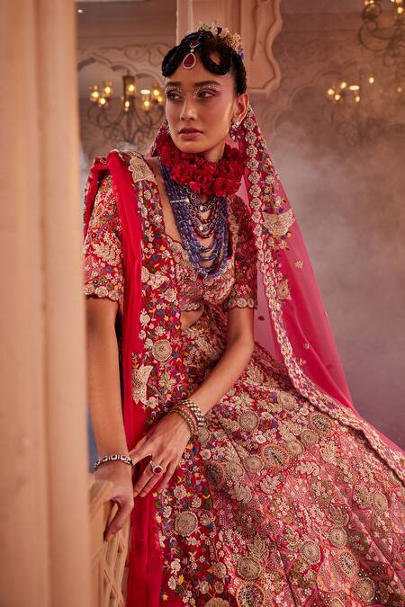 Classic Red Sabyasachi Lehenga for 2022 Brides-to-be | Sabyasachi  collection, Sabyasachi, Classic red