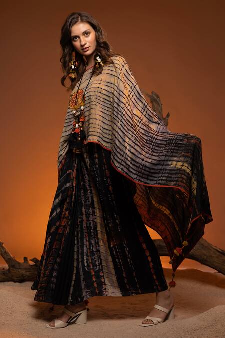 Buy Capisvirleo Black Cotton, Silk Embroidery Shikoba Tie-dye Print Cape Skirt Set Online at Aza Fashions Buy_Capisvirleo_Black Cotton, Silk Embroidery Shikoba Tie-dye Print Cape Skirt Set _Online_at_Aza_Fashions