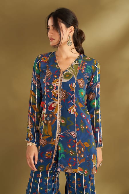 Affroz Blue Viscose Gota Patti, Embroidery V-neck Floral Print Kurta And Sharara Set at Aza Fashions Affroz_Blue Viscose Gota Patti, Embroidery V-neck Floral Print Kurta And Sharara Set _at_Aza_Fashions