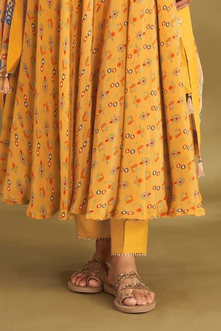 Buy_Affroz_Yellow Viscose Embroidery, Gota Patti V-neck Floral Ikat Angarkha Anarkali Set _Online_at_Aza_Fashions