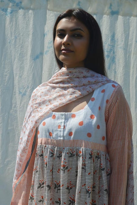 Studio Malang_White Modal, Silk Round Neck Bloom Print Kurta Set_at_Aza_Fashions