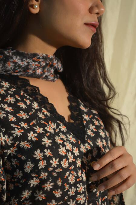 Buy Studio Malang Black Cotton, Kota Doria Lace V-neck Straight Floral Pattern Kurta Pant Set Buy_Studio Malang_Black Cotton, Kota Doria Lace V-neck Straight Floral Pattern Kurta Pant Set