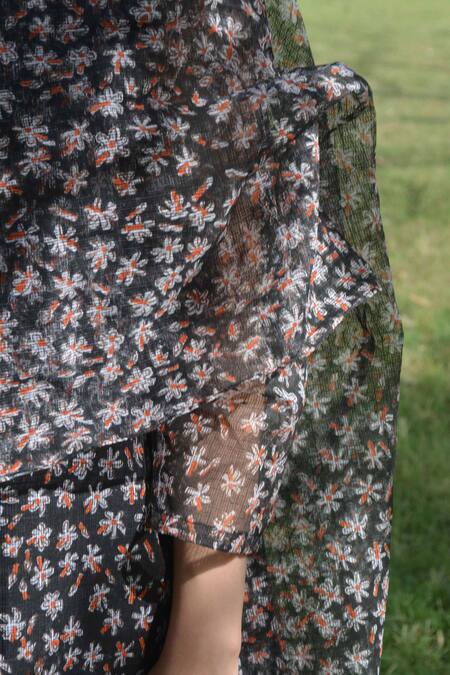 Studio Malang_Black Kota Doria Split V-neck Floral Pattern Kurta Pant Set_at_Aza_Fashions