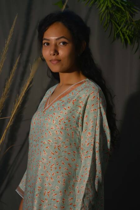 Studio Malang Blue Tissue, Modal V-neck Floral Pattern Kurta Pant Set at Aza Fashions Studio Malang_Blue Tissue, Modal V-neck Floral Pattern Kurta Pant Set_at_Aza_Fashions