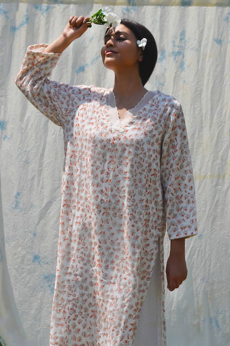 Shop_Studio Malang_White Chanderi, Velvet Scoop Neck Bloomy Print Kurta With Pant_Online_at_Aza_Fashions