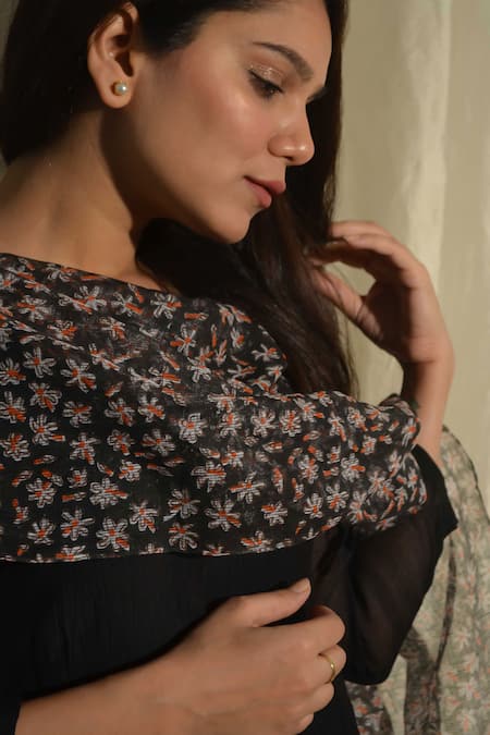 Studio Malang Black Kota Doria Embroidery Round Neck Solid Kurta Pant Set at Aza Fashions Studio Malang_Black Kota Doria Embroidery Round Neck Solid Kurta Pant Set_at_Aza_Fashions