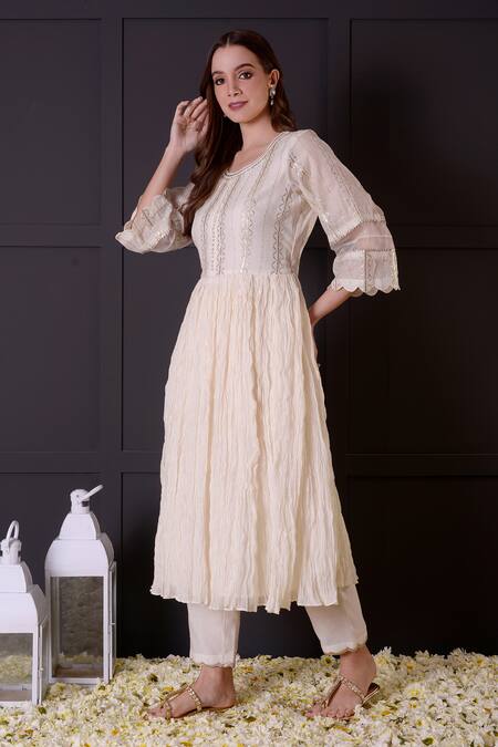 Buy_Surabhi Arya_White Chanderi Gota Patti Round Neck Embroidered Anarkali And Pant Set _Online_at_Aza_Fashions