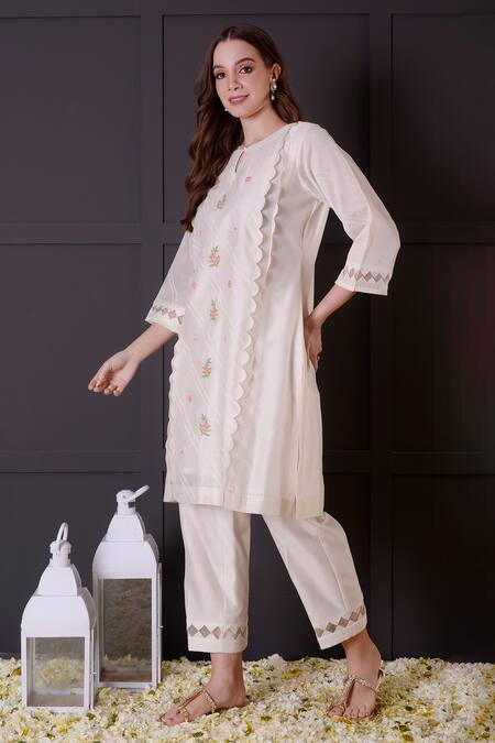 Shop_Surabhi Arya_White Chanderi Embroidery Round Neck Kurta And Pant Set _Online_at_Aza_Fashions