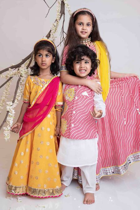 Buy_MI Dulce AN'YA_Ivory Handloom , Silk, Bandhej Lotus Bandhgala Kurta Set 