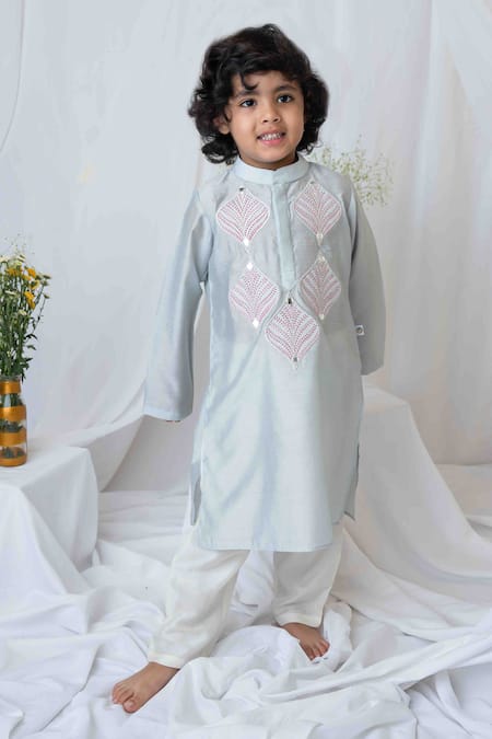 Mi Dulce An'ya Paisley Hand Embroidered Applique Kurta With Pant 