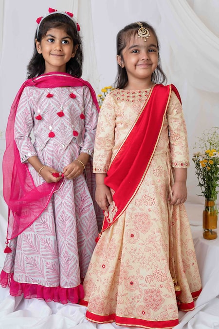 MI Dulce AN'YA Beige Handloom Cotton, Chanderi Delicate Mirrorwork Lehenga Blouse Set Online at Aza Fashions MI Dulce AN'YA_Beige Handloom Cotton, Chanderi Delicate Mirrorwork Lehenga Blouse Set _Online_at_Aza_Fashions