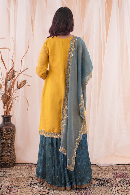 Farha Syed Floral Embroidered Kurta Skirt Set 