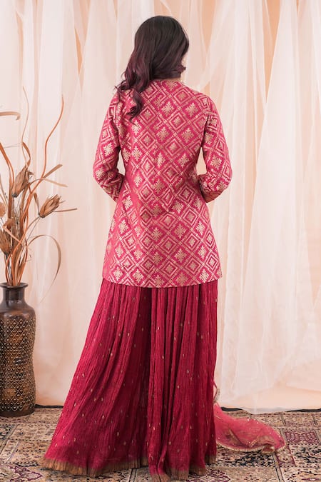 Farha Syed Maroon Brocade, Silk, Net, Crepe Mirrors Banarasi Kurta Crushed Sharara Set Online at Aza Fashions Farha Syed_Maroon Brocade, Silk, Net, Crepe Mirrors Banarasi Kurta Crushed Sharara Set _Online_at_Aza_Fashions