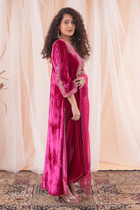 Buy Farha Syed Maroon Velvet, Modal, Satin Embroidery, Zari V-neck Kurta Dhoti Pant Set Online at Aza Fashions Buy_Farha Syed_Maroon Velvet, Modal, Satin Embroidery, Zari V-neck Kurta Dhoti Pant Set _Online_at_Aza_Fashions