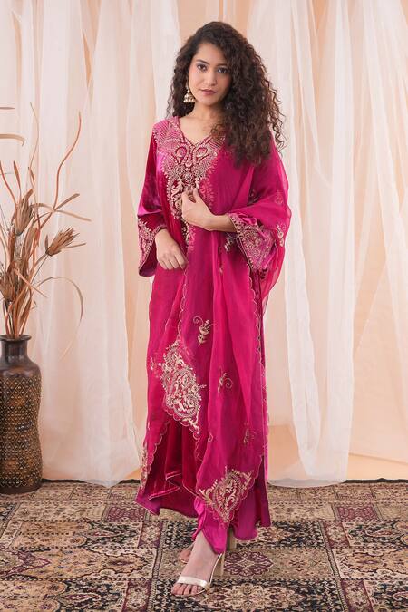 Farha Syed Maroon Velvet, Modal, Satin Embroidery, Zari V-neck Kurta Dhoti Pant Set at Aza Fashions Farha Syed_Maroon Velvet, Modal, Satin Embroidery, Zari V-neck Kurta Dhoti Pant Set _at_Aza_Fashions