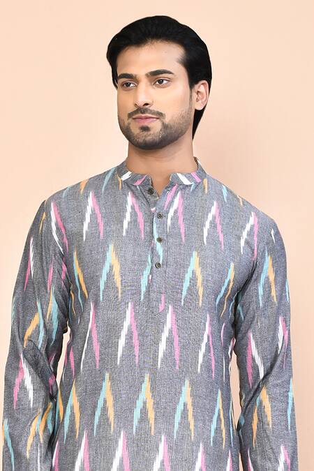 Arihant Rai Sinha_Grey Cotton Ikat Weave Pattern Kurta _at_Aza_Fashions