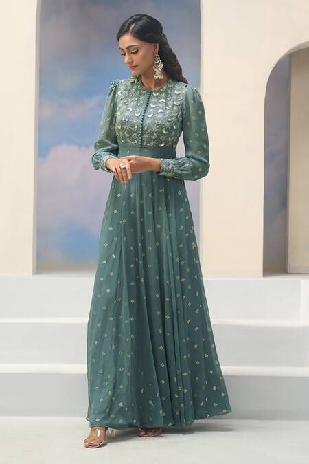 Buy_Silky Bindra X AZA_Blue Net, Georgette Embroidery Round Neck Teal Floral Anarkali Set _Online_at_Aza_Fashions