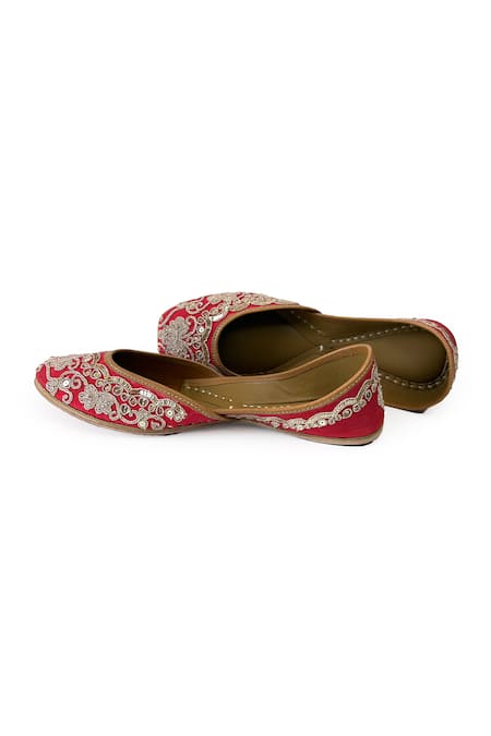 Pixie Pearlz Gul Dori & Sequin Embroidered Juttis 