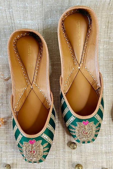 Pixie Pearlz Morbagh Embellished Juttis 