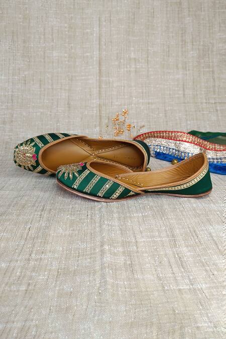 Buy_Pixie Pearlz_Emerald Green Morbagh Embellished Juttis _Online_at_Aza_Fashions