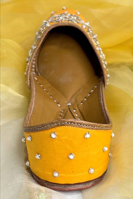 Pixie Pearlz_Yellow Nora Flower Embroidered Juttis _at_Aza_Fashions