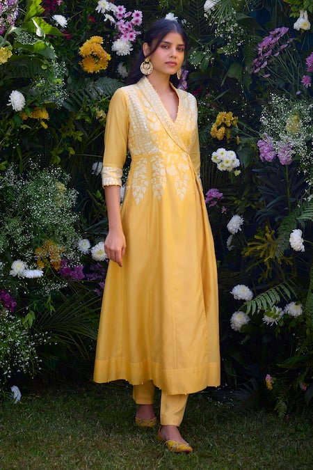 Shyam Narayan Prasad Floral Embroidered Angrakha & Pant Set 