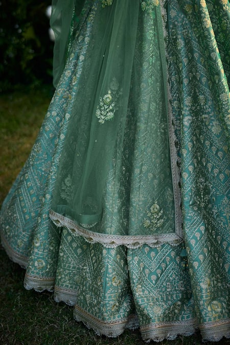 Shyam Narayan Prasad_Green Raw Silk Embroidered Zari Sweetheart Lehenga Set With Belt _Online_at_Aza_Fashions