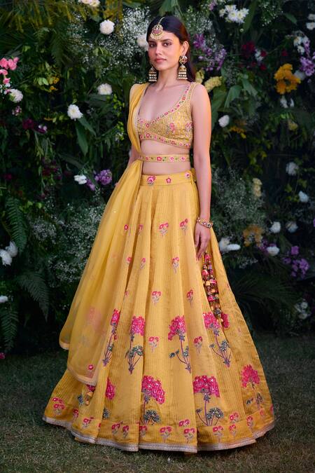 Shyam Narayan Prasad_Yellow Chanderi, Organza Embroidery, Zari Open Zardosi Lehenga Set With Belt _Online_at_Aza_Fashions