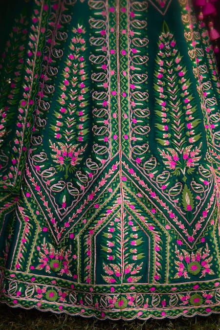 Shop Shyam Narayan Prasad Green Silk Gota Patti, Embroidery Open Neck And Thread Lehenga Set Online at Aza Fashions Shop_Shyam Narayan Prasad_Green Silk Gota Patti, Embroidery Open Neck And Thread Lehenga Set _Online_at_Aza_Fashions