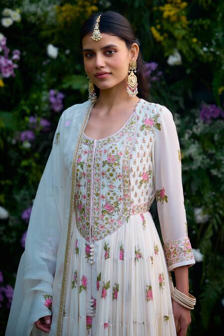 Buy_Shyam Narayan Prasad_Ivory Chiffon, Denim Embroidery, Zari Round Neck Zardosi Anarkali Set 