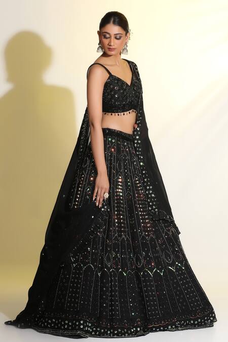 Buy Meenagurnam Black Net, Georgette Sequins, Beads, Cut Flower Embellished Blouse Lehenga Set Online at Aza Fashions Buy_Meenagurnam_Black Net, Georgette Sequins, Beads, Cut Flower Embellished Blouse Lehenga Set _Online_at_Aza_Fashions