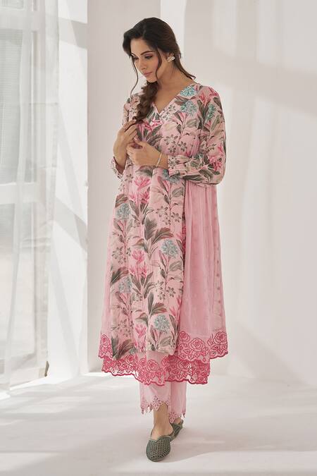 Buy Naaz By Noor Pink Cotton, Organza Lace, Embroidery V-neck Gulshan Baano Side Panel Kurta Set Online at Aza Fashions Buy_Naaz By Noor_Pink Cotton, Organza Lace, Embroidery V-neck Gulshan Baano Side Panel Kurta Set _Online_at_Aza_Fashions