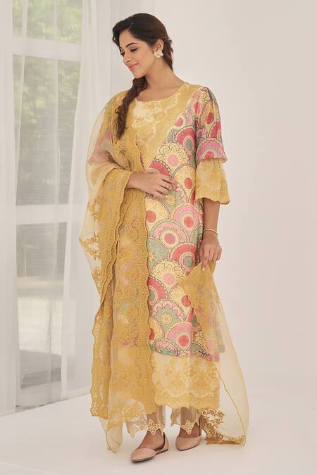 Shop Naaz By Noor Yellow Cotton, Organza, Chanderi Embroidery Noor Baano Printed Kurta Pant Set Shop_Naaz By Noor_Yellow Cotton, Organza, Chanderi Embroidery Noor Baano Printed Kurta Pant Set